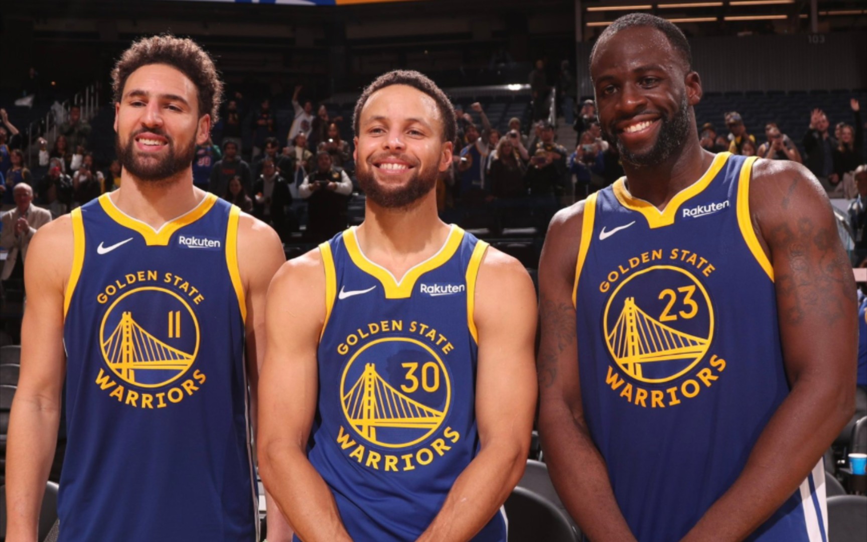 副手拦网在 副手拦网在